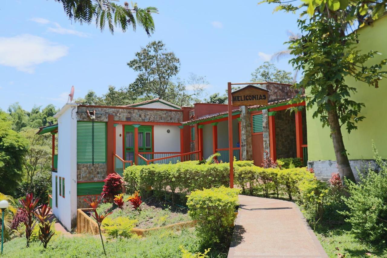 Campestre La Tata Resort 3*